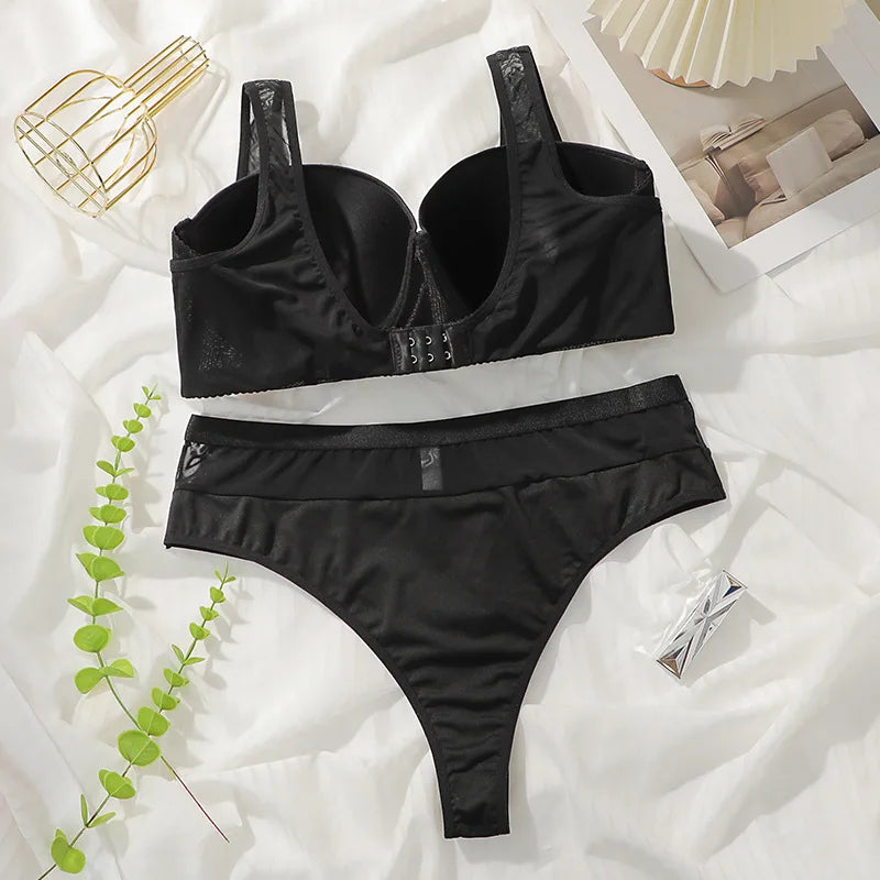 Plus Size Black Full-Coverage Bra Set – Supportive D Cup Lingerie for Women
