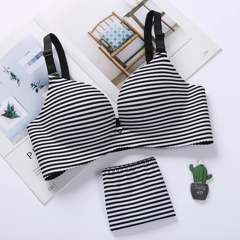 Seamless Wireless Push-Up Bra & Panty Set – 3/4 Cup, Adjustable Straps